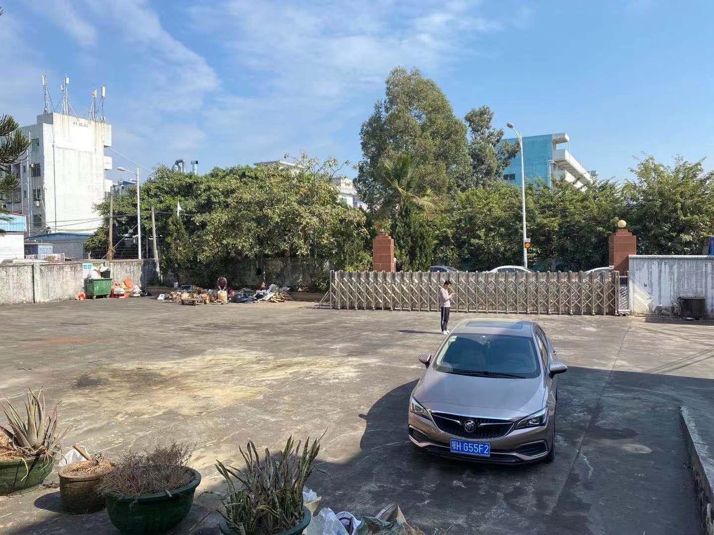 松岗燕川新出原房东花园式钢构厂房2300平高度7米独栋办公