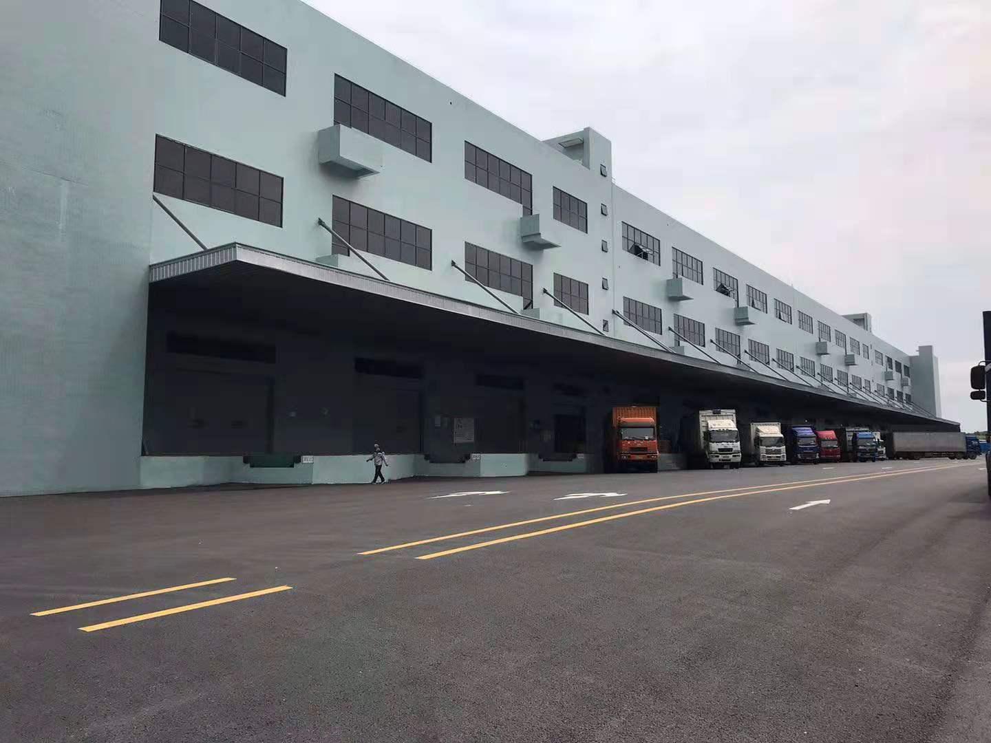 黄埔经济开发区14000平方单一层钢结构高台仓库出租，原房东