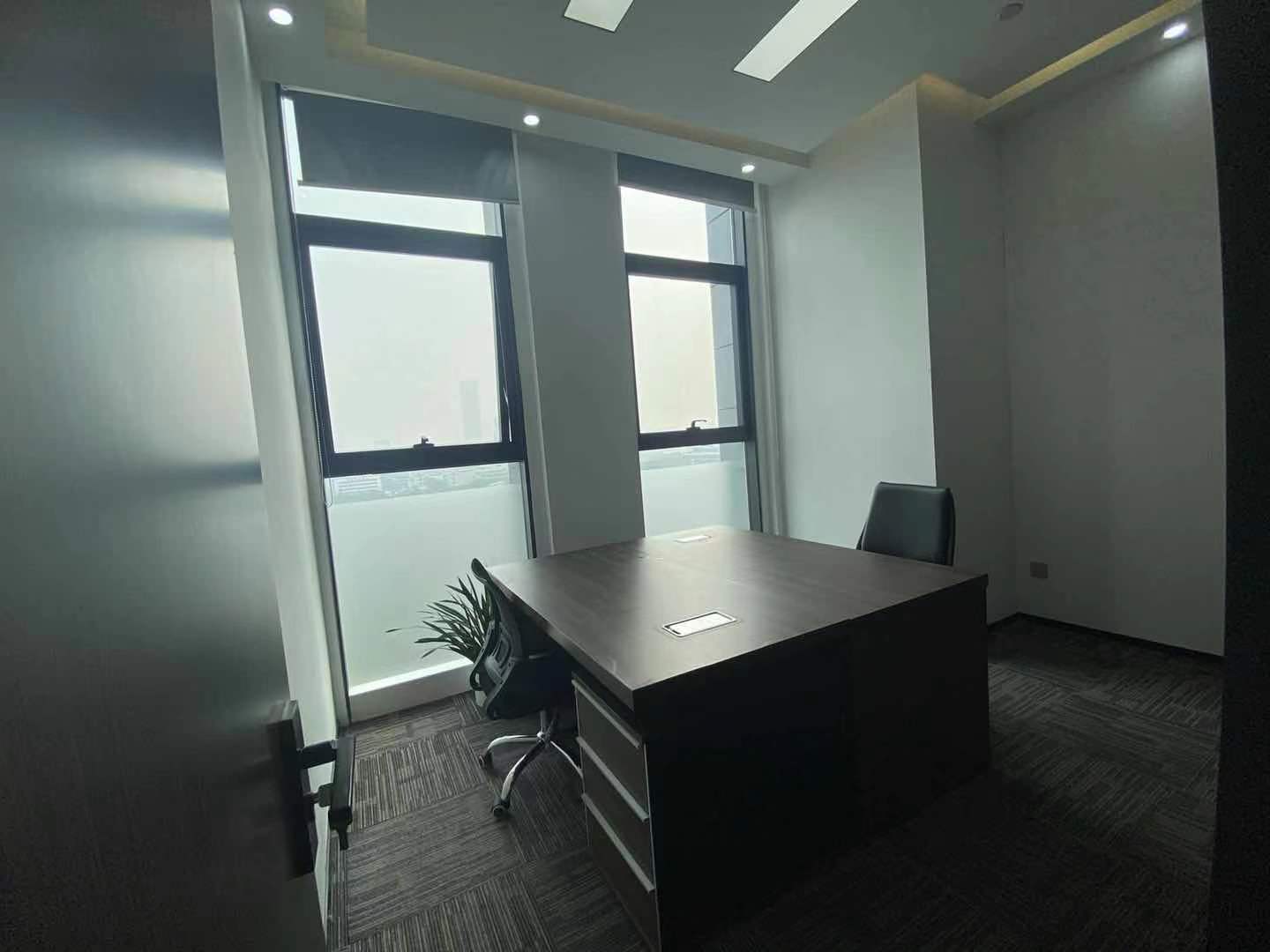 南山高新园地铁口精装修小面积办公室100至700平起租