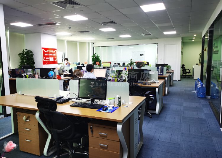 深圳南山南油甲级写字楼办公室业主直租带隔间200－350平!5