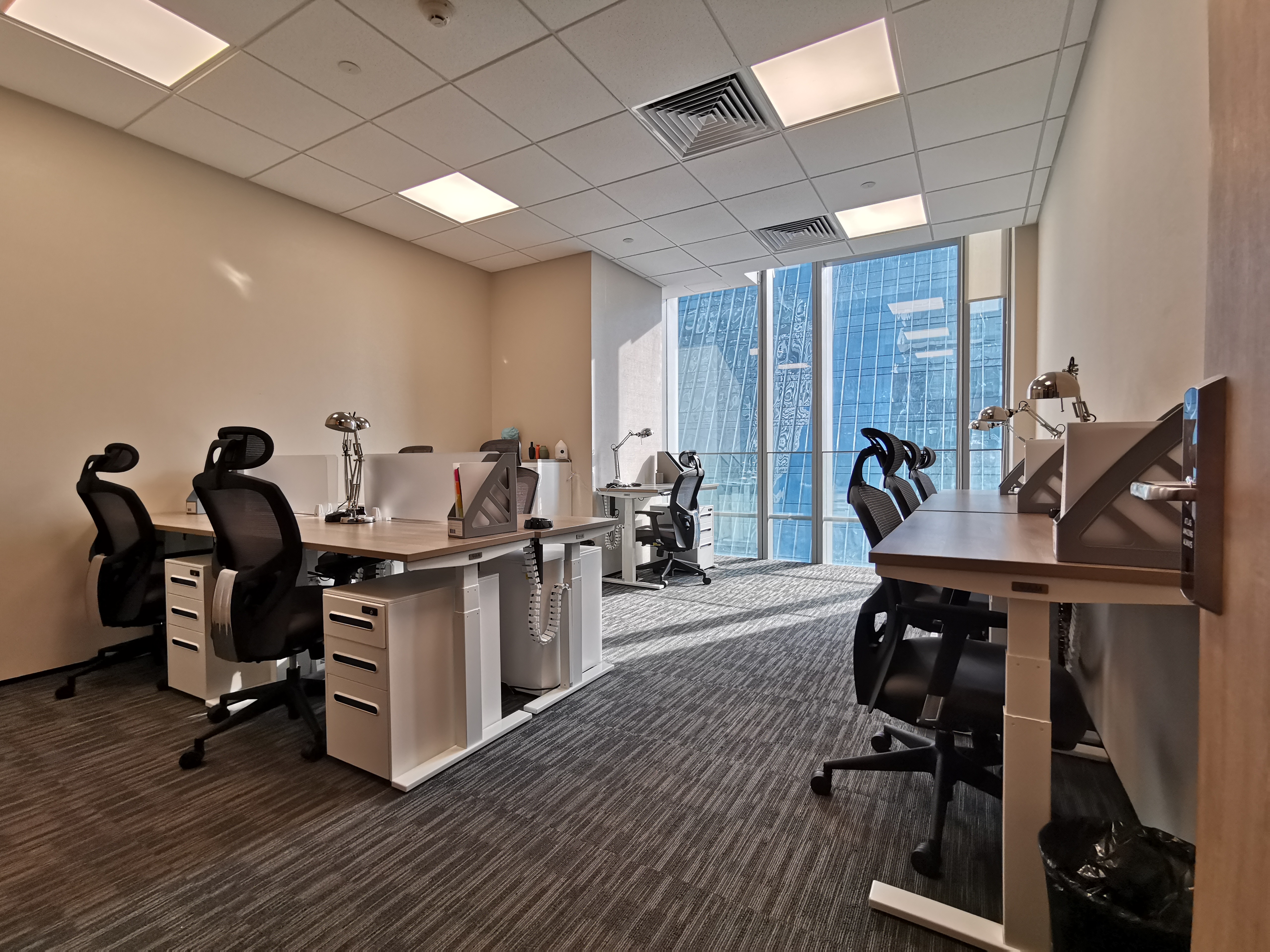 南山科技园区后海高端豪华办公空间写字楼办公室9平～250平!