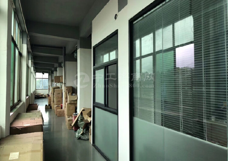 深圳龙华区观澜高速出口楼上整层办公室精装修751平米!4