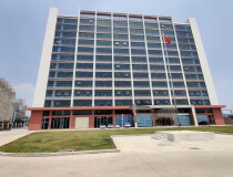 东莞市临深片区黄江新材料科技园40000平方红本厂房出租。