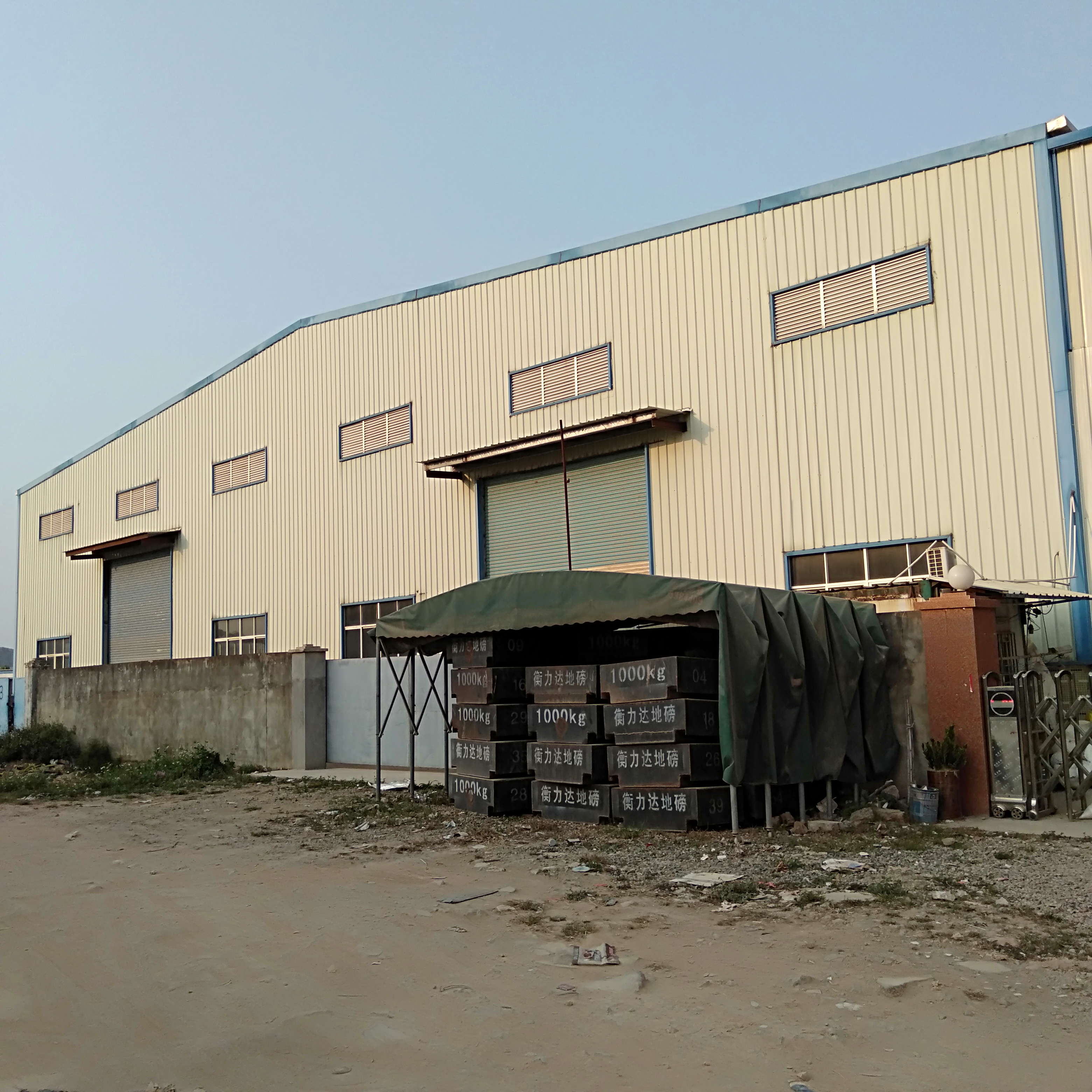 惠阳三和8米高钢构厂房仓库4800平米招租证件齐全可分租