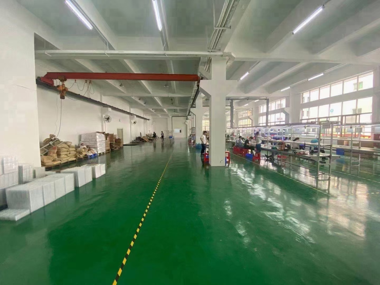 坪山大工业区一楼厂房仓库1000平米～高度六米带办公水电齐全