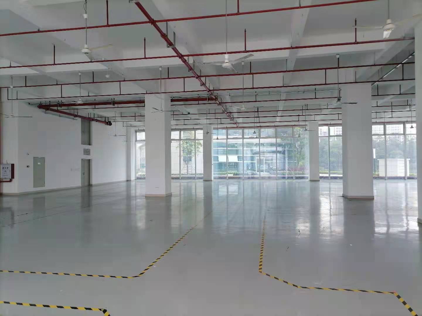 布吉李朗高新技术企业园楼上1650平红本厂房仓库出租，可分租