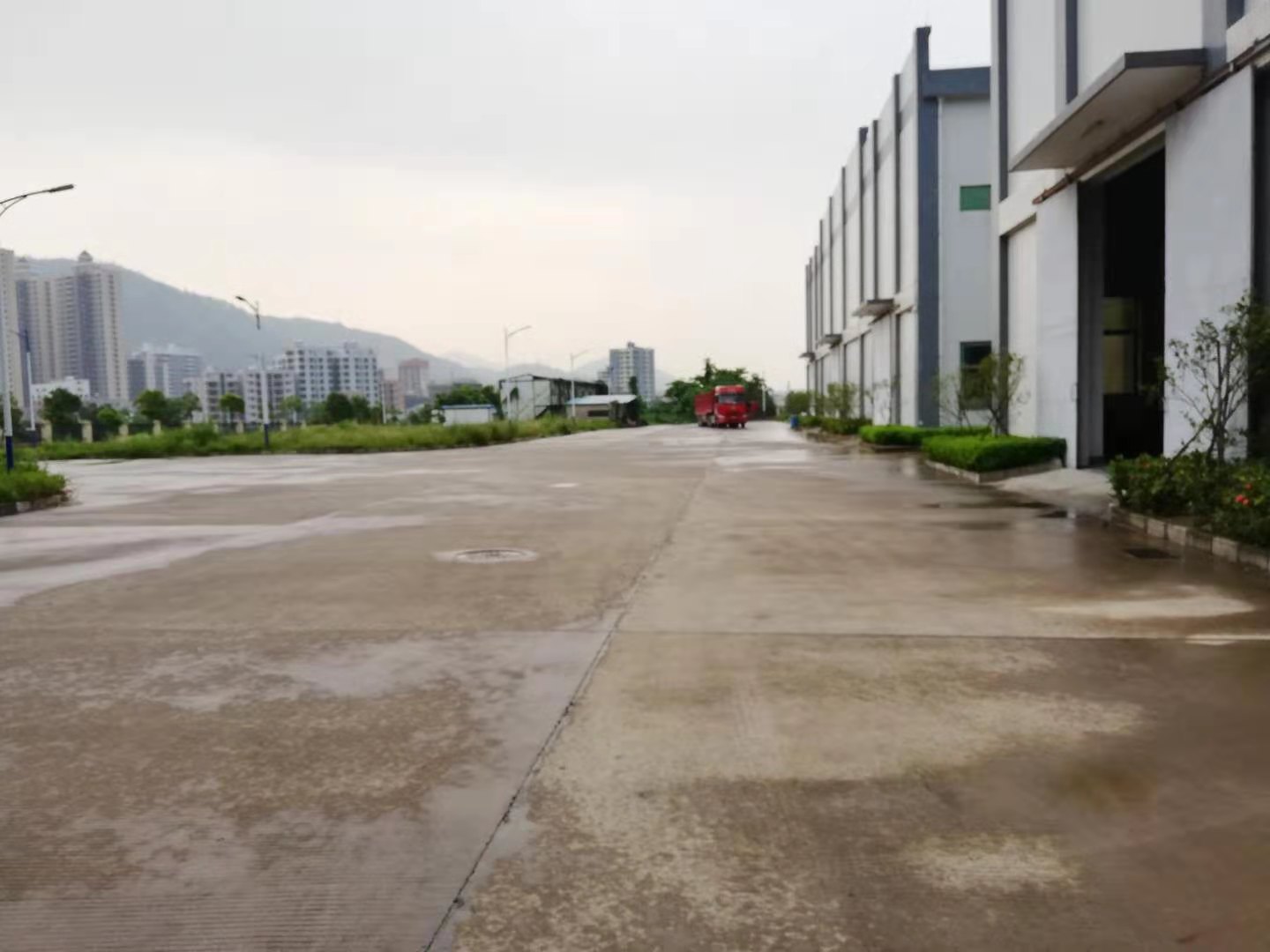 坪山比亚迪厂房仓库一楼2000平米～高度10米带办公水电齐全