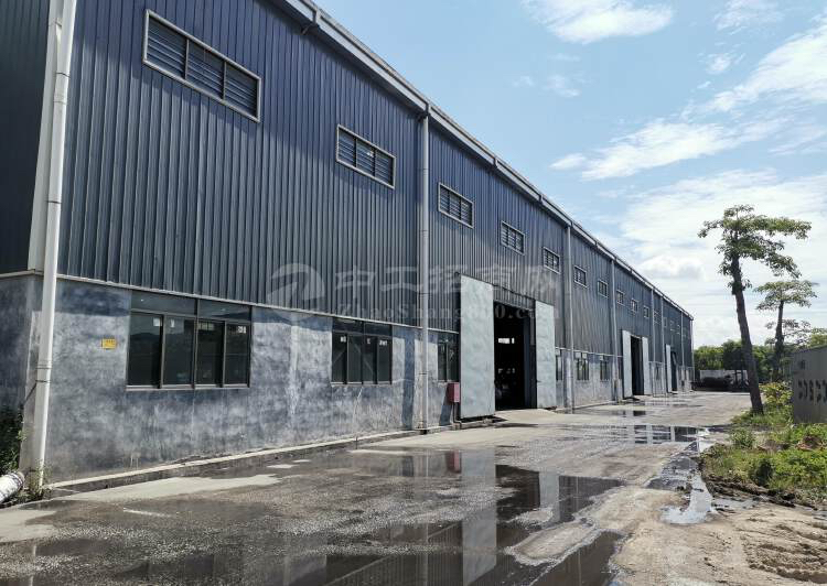 高明区全新厂房仓库滴水12米，租10元，交通方便可进货柜