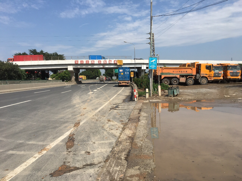 省道边，高速公路出口土地出租1