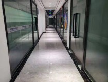 龙华清湖地铁口新出楼上180平米精装修厂房招租