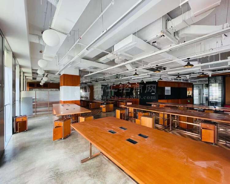 南山科技园创意园办公室整层3518平出租，配全家私拎包办公