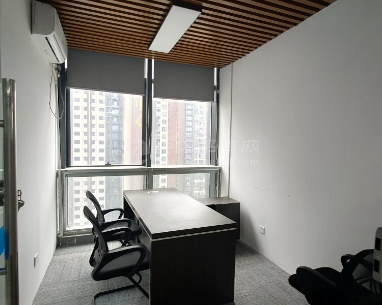 平湖新出288平甲级写字楼办公室出租采光好带卡座落地窗