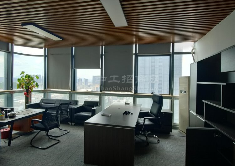 平湖新出288平甲级写字楼办公室出租采光好带卡座落地窗9