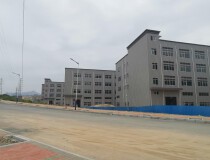 东莞清溪镇
外环高速口附近
独院红本全新厂房12万平方米出租