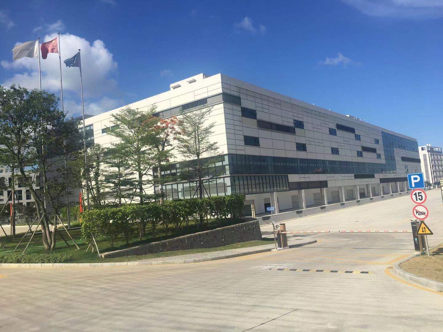 惠州市吉隆全新标准仓库厂房。