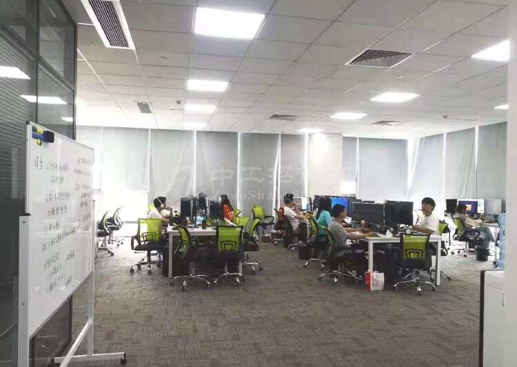 黄埔区科学城地铁口新出280平精装修办公室出租。3