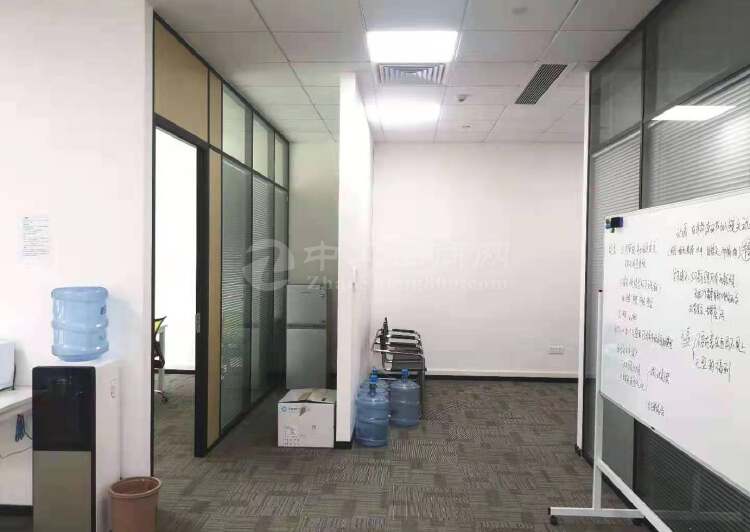黄埔区科学城地铁口新出280平精装修办公室出租。2