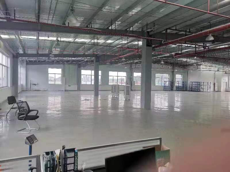 黄埔东区新出1500平方的高抬仓库。价格35块