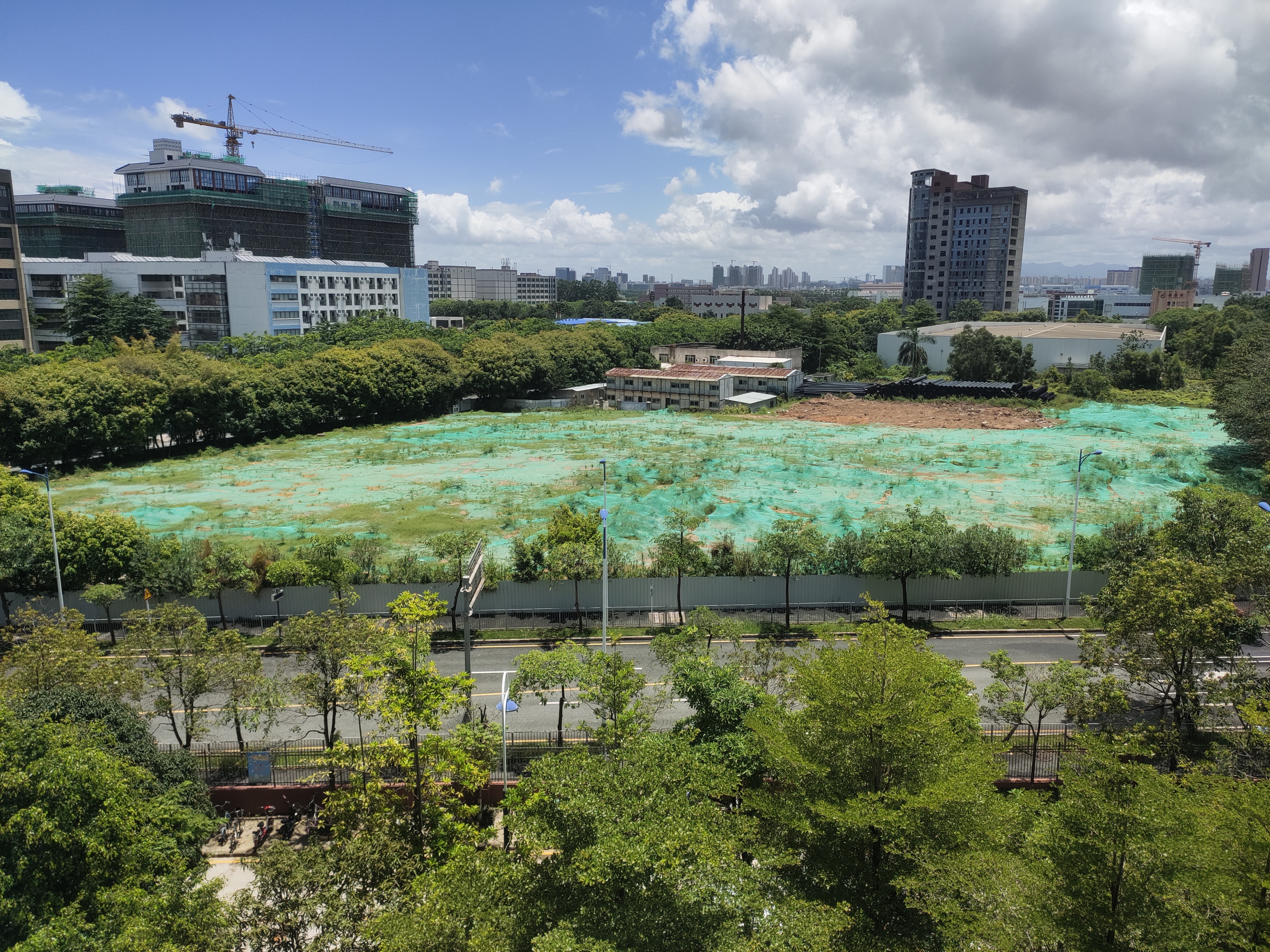 燕子岭私人土地，可做充电桩，放车2