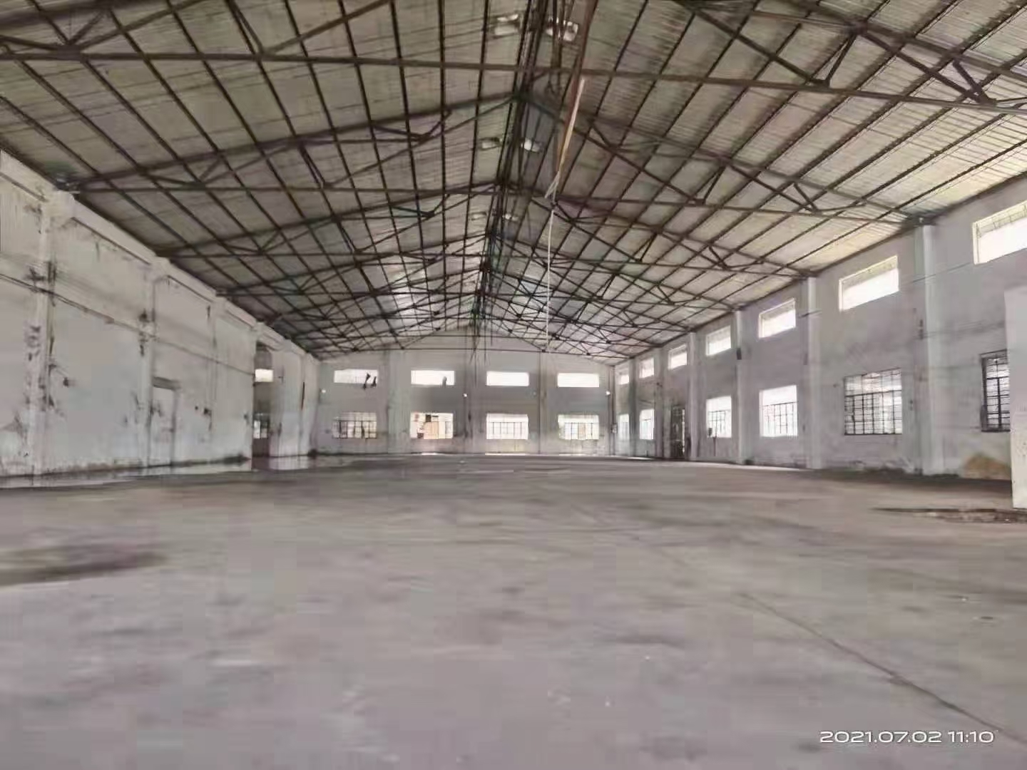 东区松山工业区一楼钢结构厂房仓库1300平米出租