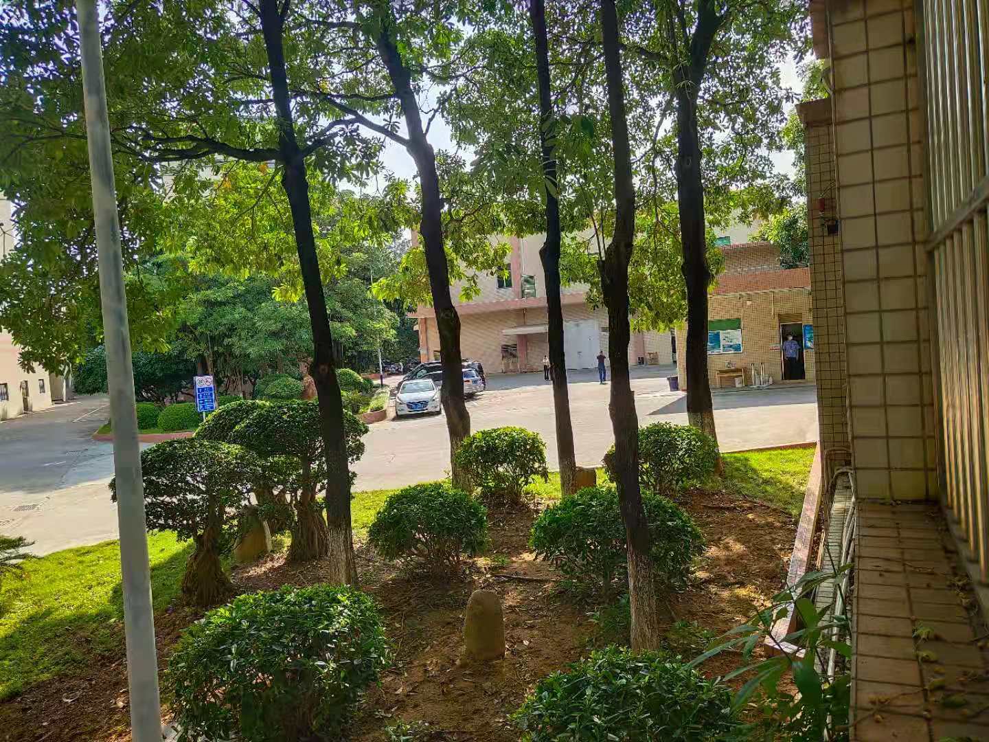 长安上沙花园式厂房6000平出租