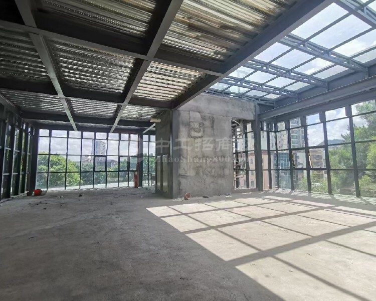 福永立新湖周边新出小独栋面积3580平玻璃幕墙写字楼。