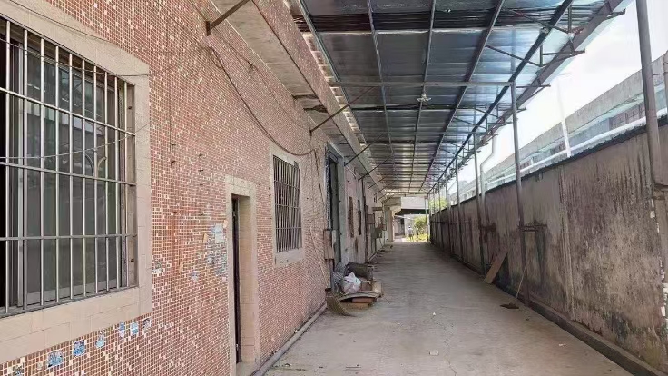平步大道1500方小独院，适合加工组装纸箱仓库。