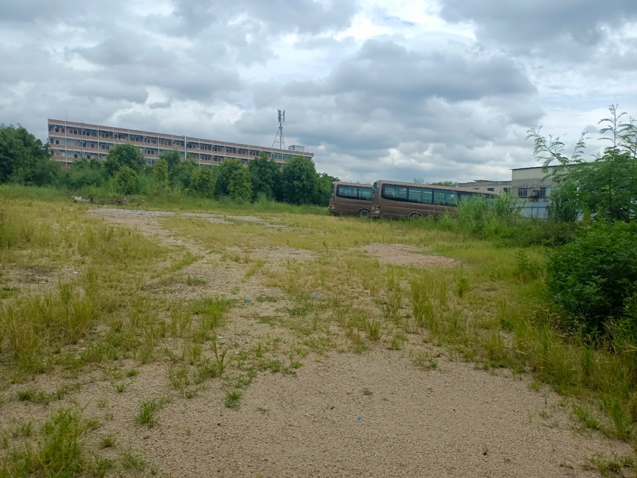 花都区新华镇镜湖大道东莞村空地出租2