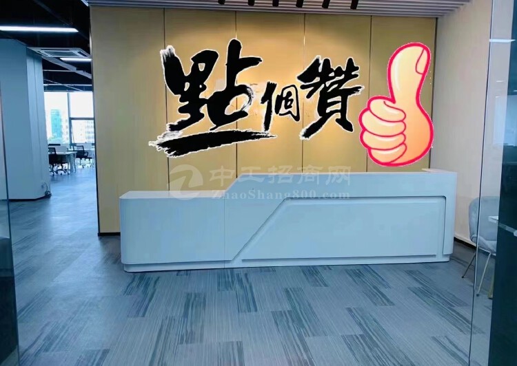 深圳市民治地铁口310平写字楼带家私出租。1
