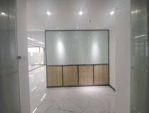 清湖地铁口新装修写字楼157平2+1格局物业直租