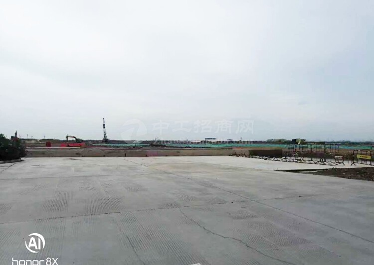 沙井会展中心旁50000平米空地可做硬化，沿江高速入口旁1