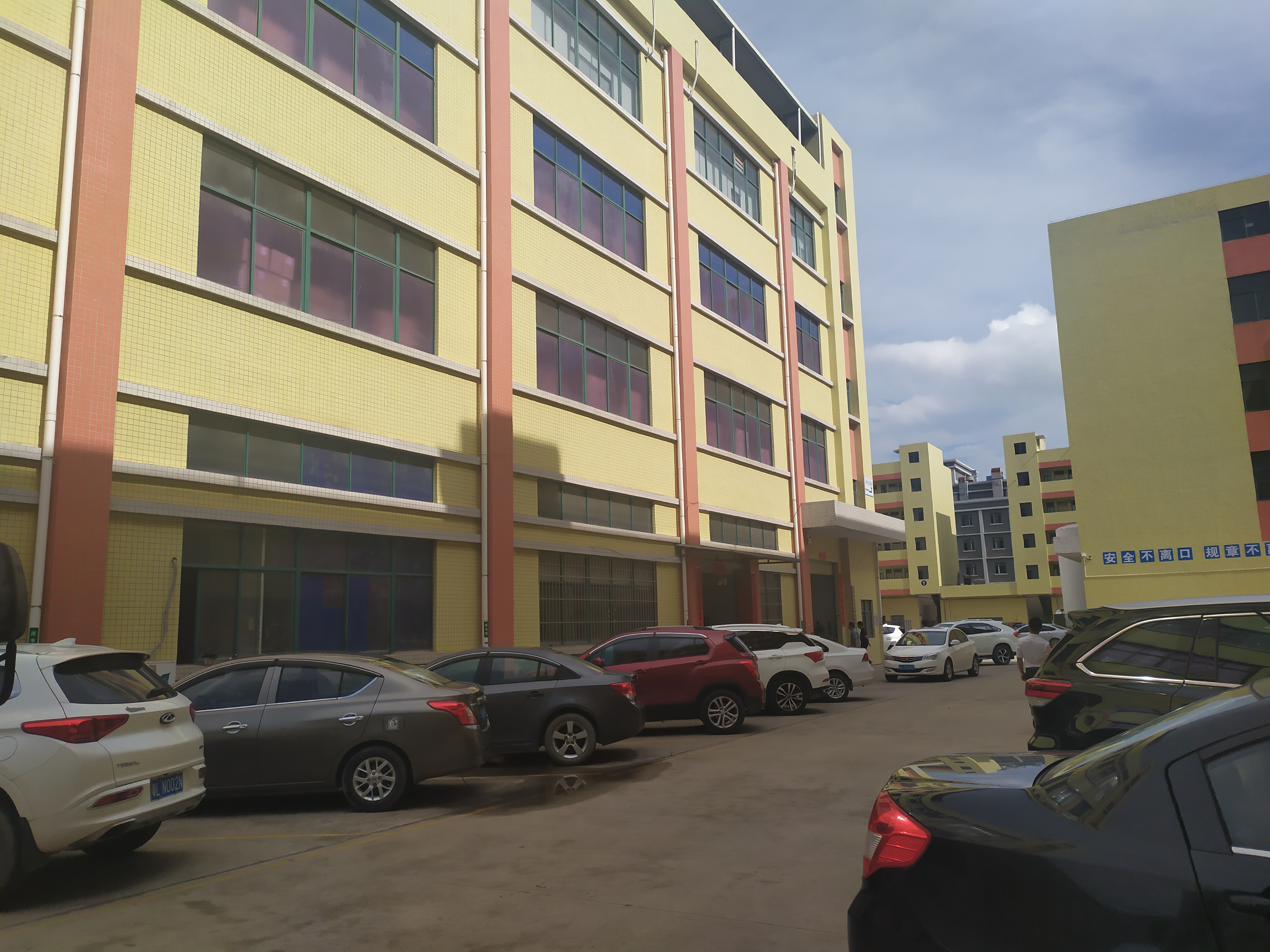 仲恺惠环镇西坑工业区原房东一楼厂房300平方招租