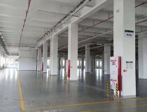 板芙高新区新出标准厂房二楼16000平方可分租证件齐全