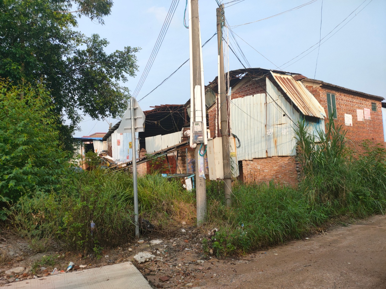 清远市清城区石角镇，可定建，可自建土地出租。9