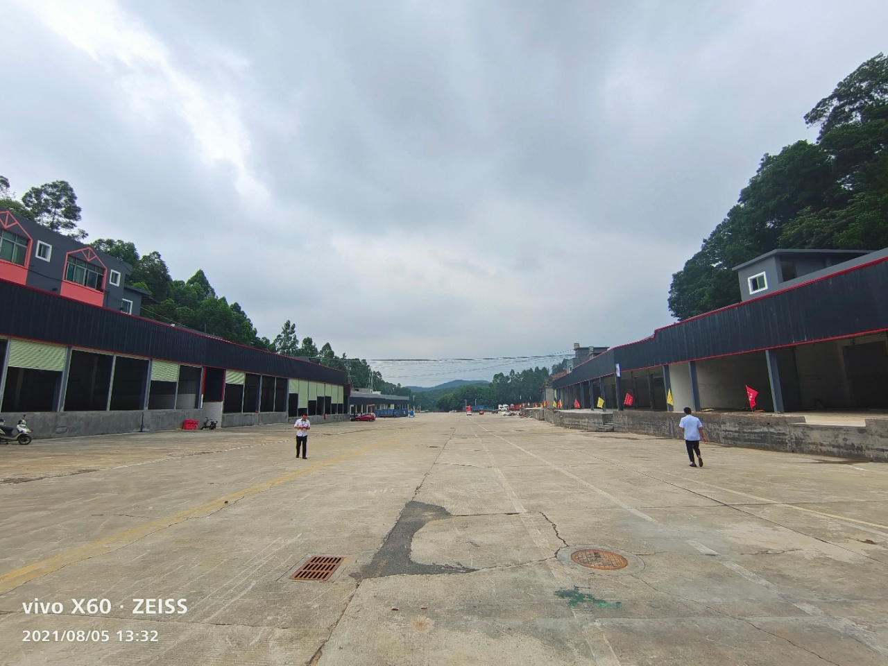 白云区大源街道20亩空地，可支持做驾校，自建房都行，国道旁边3