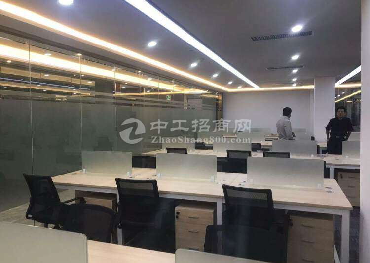 广州市天河区科韵路地铁站附近新出400平装修带家私办公室出租1