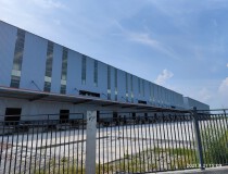 南沙区大岗镇新出6万平方红本钢结构厂房出售。