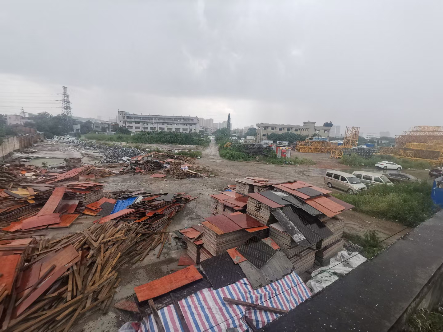 顺德大良五沙工业园区高速口硬化空地20亩出租可做驾校停车场2