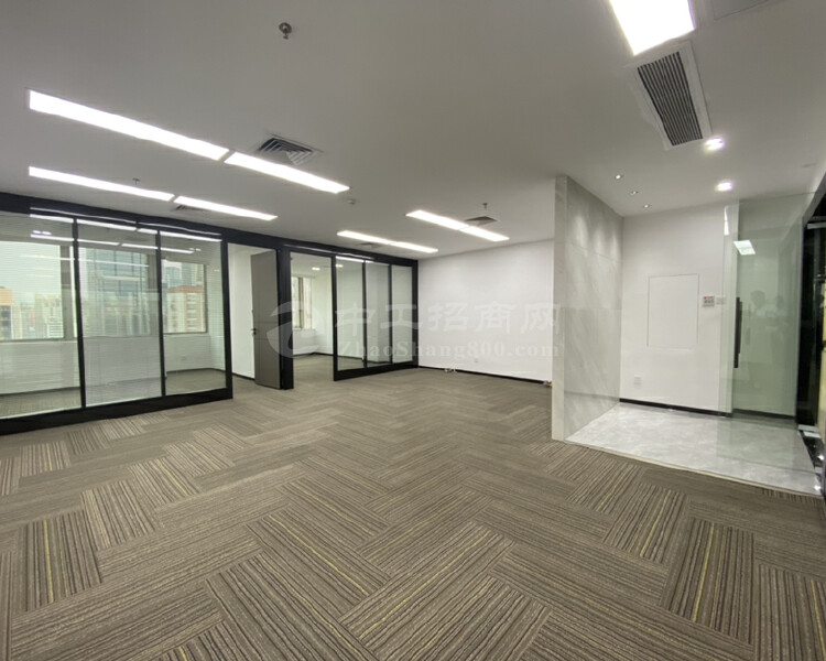 东门老街精装修写字楼研发办公室135平方米2加1格局