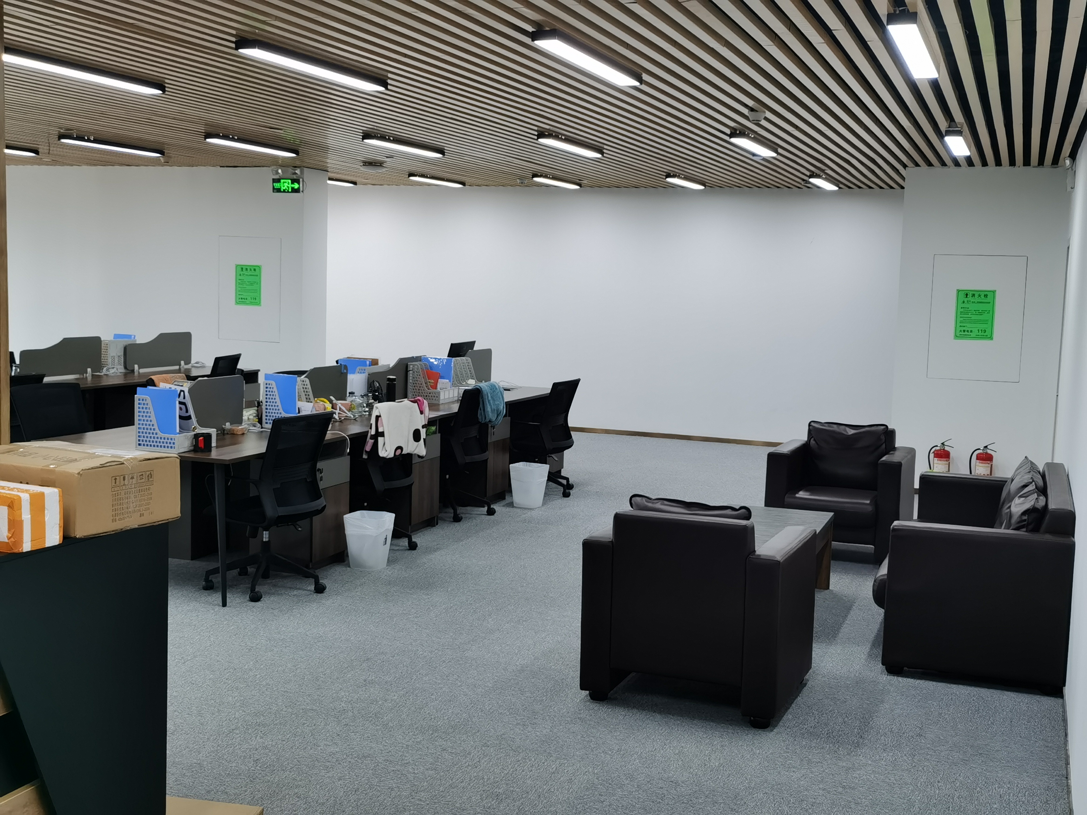 南山科技园560平写字楼办公室出租170一平适合金融科技类