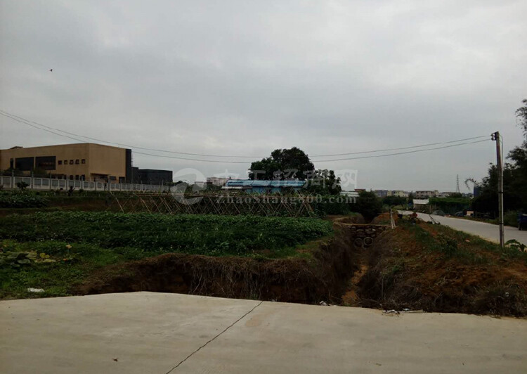 安徽省阜阳市新出国有工业用地1000亩30亩起售，带报建，4