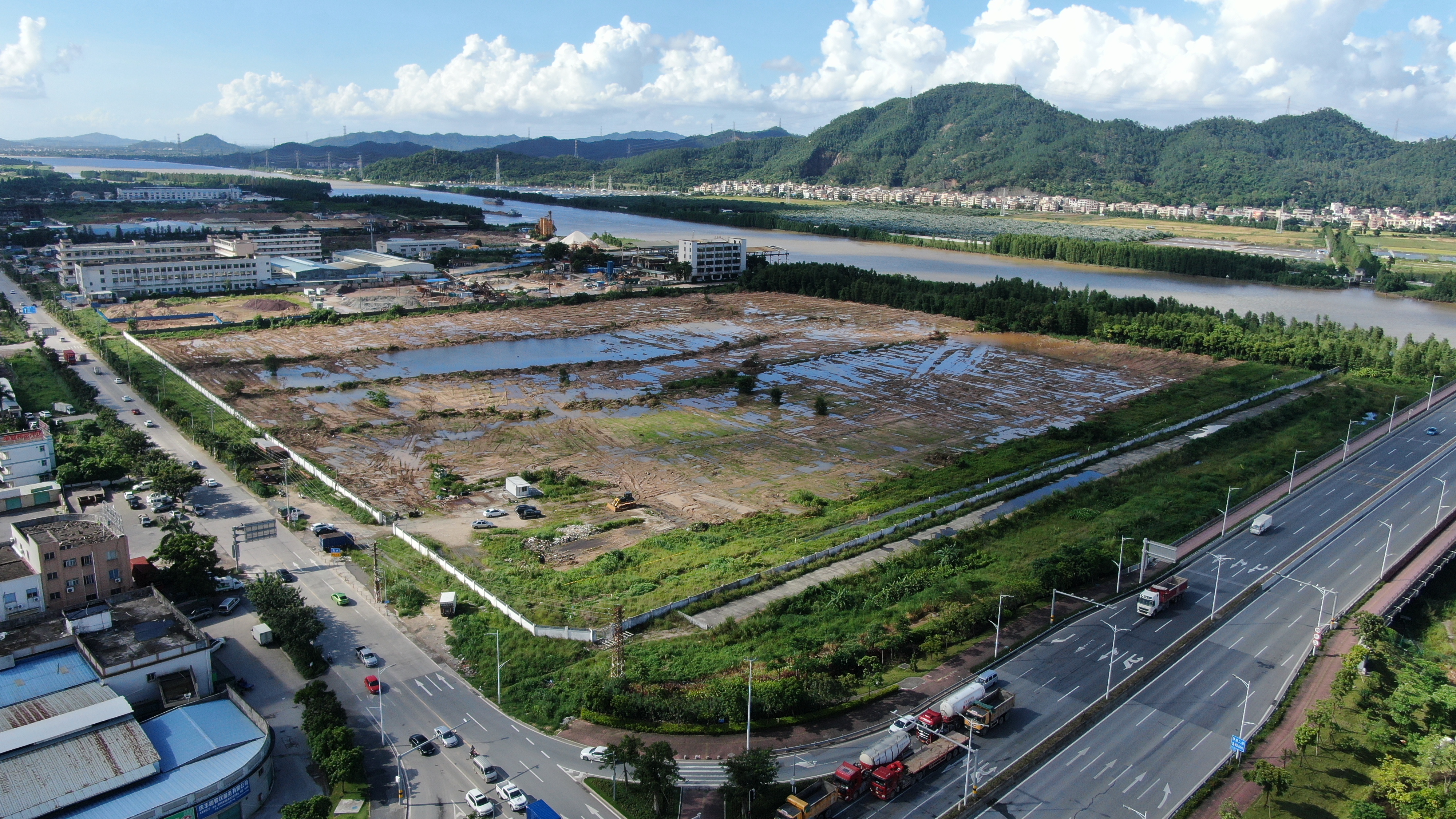 珠海市国有证工业用地8万平方出租无行业限制可硬化可搭建厂房1