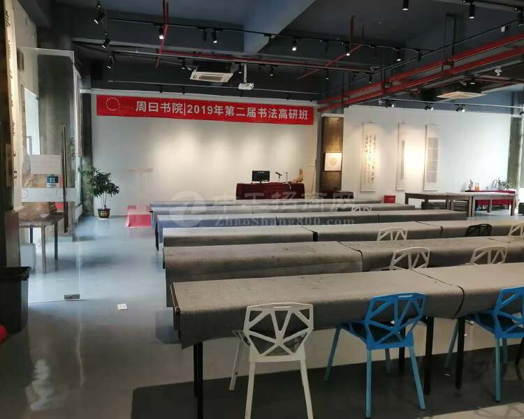 西丽塘朗新出70平小面积面积办公室出租拎包入住。