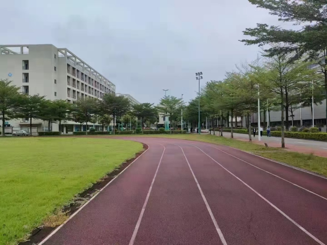 龙华区民治街道大润发附近新出空地1000平左右4