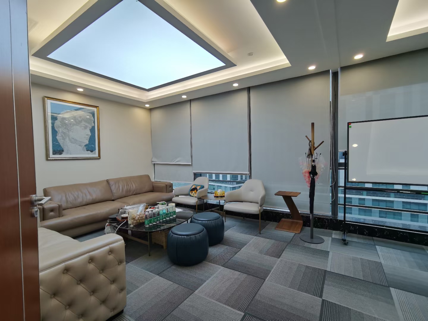 南山科技园新出1398平6+1格局，豪华装修办公室出租。