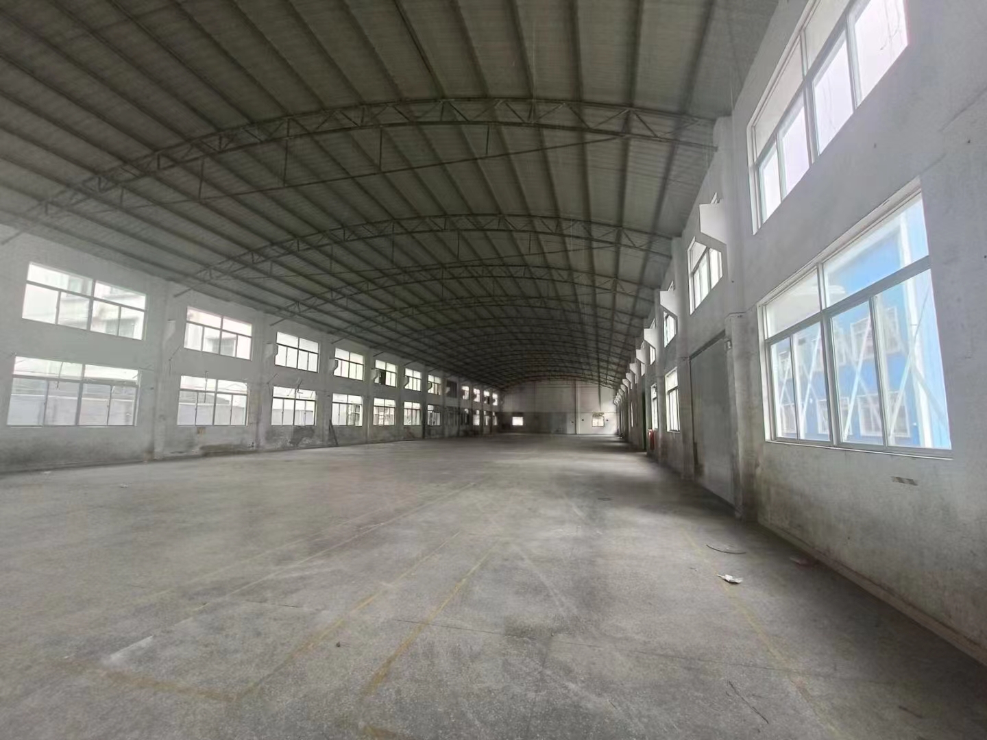 出售深圳石岩街道地铁口5.3万平红本工业园，现资产处置，