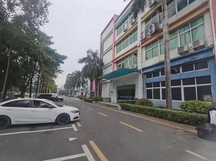 公明楼村地铁口楼上1000平出租