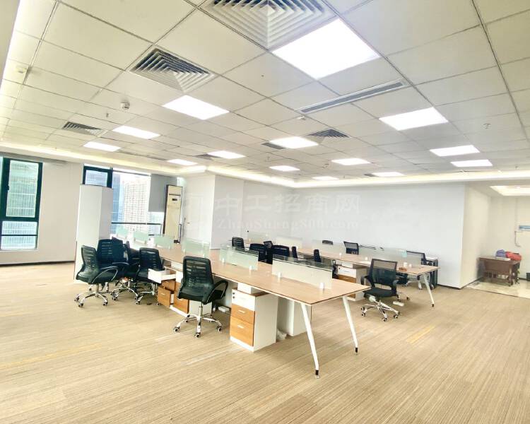 福田车公庙劲松大厦493平5+1格局精装修办公室出租。