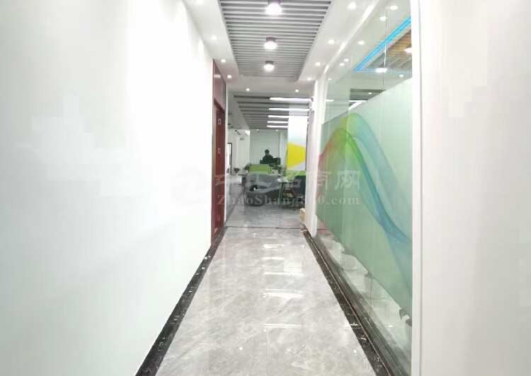 福永塘尾楼上豪华装修1500平写字楼办公室园区形象好交通便利4