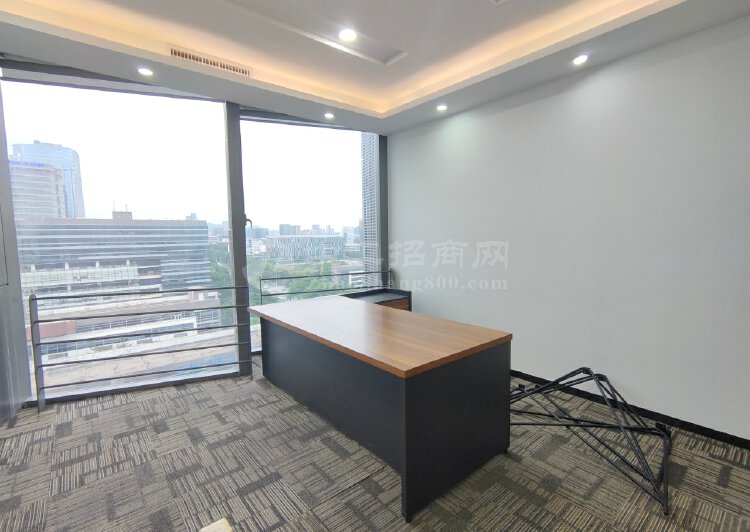深圳福田保税区，高层甲级写字楼，大开间，户型方正，落地窗4